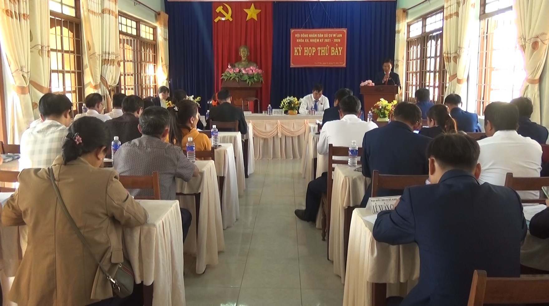 Kỳ họp lần thứ 7 HĐND xã Cư Mlan khóa XII nhiệm kỳ 2021 – 2026
